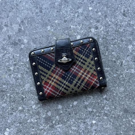 vintage vivienne westwood wallet, plaid vivienne... - Depop Vivienne Westwood Luggage, Vintage Vivienne Westwood Bag, Vintage Wallets For Women, Cute Wallet Aesthetic, Wallets Aesthetic, Cool Wallets, Y2k Wallet, Aesthetic Wallet, Vivienne Westwood Purse