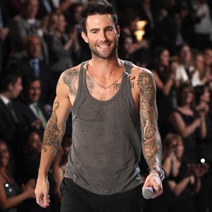 I wonder if Adam just ever wakes up knowing that every straight, gay, girl, boy, potato sac, Lego, pizza, dog, cat, wants to bang him.?  #iknowido #adamlevine Tattooed Man, Smen, Adam Levine, Maroon 5, Man Crush, Beautiful People, A Man, The Voice, How To Look Better