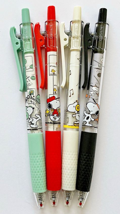 These rare, top quality Snoopy clicker pens feature a sporty Snoopy. There are 4 designs to choose from, tennis, American football, rocking out rollerskating and golf. 0.5mm black gel ink. The pen has a printed clear barrel with a printed refill for double the Snoopy. 1 pen of your choice supplied, box to show manufacturer info. ꒰ *ᴗ*꒱ Thank you for your interest (˃ᴗ˂) ♥ free shipping when you treat yourself to £10 worth of goodies! ♥ surprise freebie with every order!  ♥ parcels packed n posted Snoopy School Supplies, Snoopy Stationery, Cool Pens, Snoopy Things, Muji Pens, Stationery Obsession, Pastel Candy, Instruções Origami, Snoopy Wallpaper