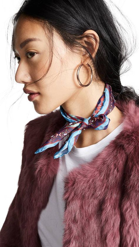 15 Ideas for How to Tie a Scarf This Fall | Who What Wear Small Scarf Tying, Neck Scarf Outfit, Scarf Korean, Hermes Scarf Ring, Small Neck Scarves, Floral Bandana, Types Of Handbags, Scarf Trends, Twilly Scarf