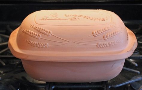 Bread Baking in a Clay Baker – Happy Acres Blog Clay Baking Dish, Clay Pot Cooking Recipes, Sourdough Rye Bread, Cinnamon Raisin Bread, Clay Oven, Cooking Bread, Baking Clay, Bread Baker, Fall Dessert Recipes