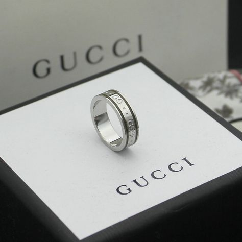 Gucci Men Accessories, Luxury Rings For Men, Gucci Rings Men, Gucci Ring, Ring Boy, Expensive Rings, Gucci Rings, Wing Jewelry, Edgy Jewelry