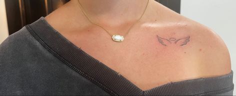 #tattoo #collarbonetattoo #angelwings Angel Wing Collar Bone Tattoo, Angel Wings Collar Bone Tattoo, Small Angel Wing Tattoo, Heart With Wings Tattoo, Small Angel Wings, Collarbone Tattoo, Bone Tattoo, Angel Wings Tattoo, Petite Tattoos