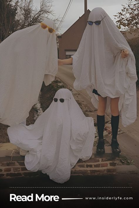 Ghost Ghost Face Group Costume, Ghost Costume Pictures, Halloween Ideas For 3 People, Halloween Costume Four People, Ghost Custome Halloween, Ghost Halloween Costume Women, Halloween Costumes Group Of 3, Three Girls Aesthetic, Aesthetic Ghost Costume