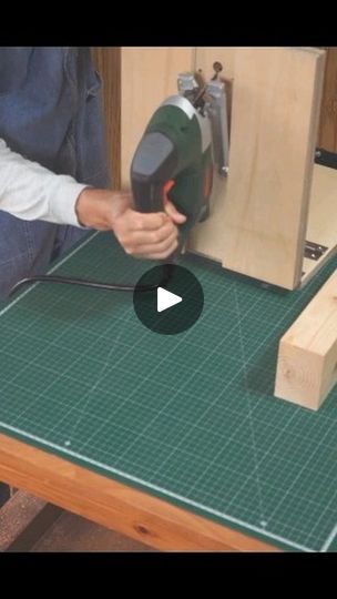 Wood Planing, Electric Planer, Wood Planer, Diy Sofa Table, Furniture Bedside Table, Woodworking Machinery, Funky Painted Furniture, Diy Furniture Table, Woodworking Skills