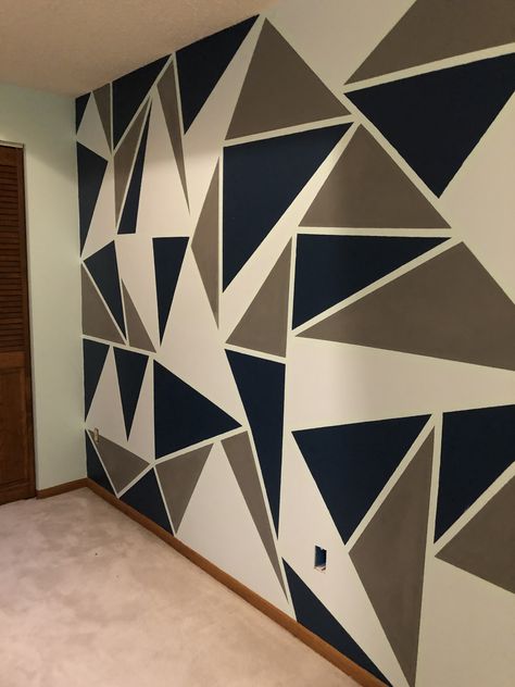 Tried the triangle wall! I love it! Triangle Painted Wall, Triangle Wall Paint, Triangle Accent Wall, Bedroom Wall Texture, Accent Wall Bedroom Paint, Geometric Wall Paint, Wall Paint Patterns, Diy Wall Painting, Accent Wall Paint