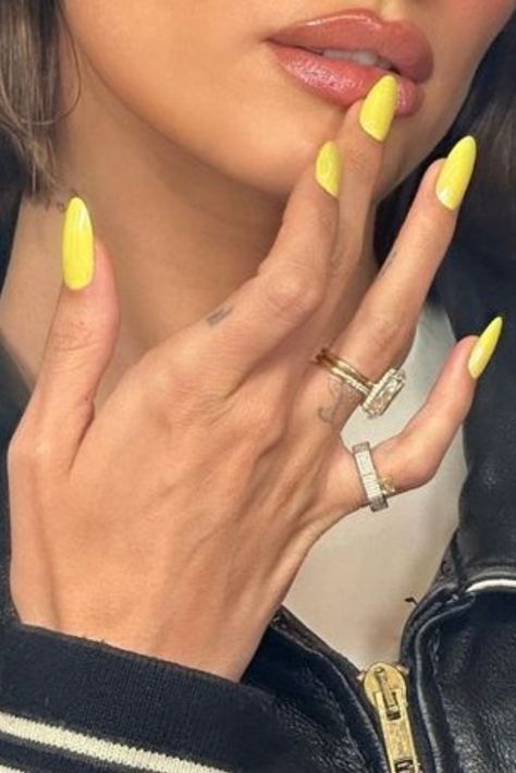 Summer Yellow Nails, Lime Nails, Bright Summer Nails Designs, Neon Yellow Nails, Yellow Nails Design, Bright Summer Nails, Summer Yellow, Bright Nails, Nails 2024