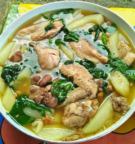 Chicken Tinola Filipino Tinola, Filipino Soups, Chicken Tinola, Silog Meals, Pagkaing Pinoy, Pinoy Dishes, Tinola, Story Food, Pinoy Foods