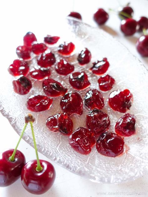 Candied Cherries Recipe, Candied Fruit Recipes, Candied Cherries, Canned Cherries, Candy Recipes Homemade, Cherry Candy, Cherry Recipes, Candied Fruit, Homemade Candies