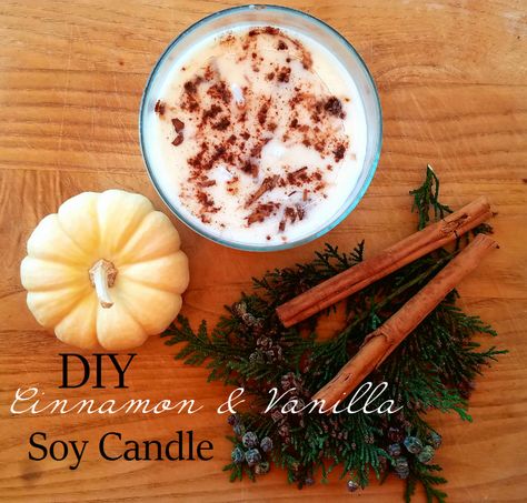 Cinnamon And Vanilla Candle, Soy Wax Melts Diy, Diy Cinnamon Candle, Cinnamon Stick Candle, Candle Making Recipes, Diy Cinnamon, Homemade Soy Candles, Diy Candles Homemade, Christmas Peppermint