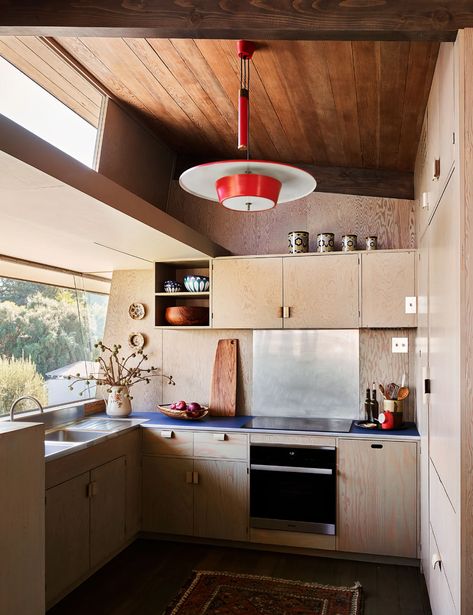 Eero Saarinen, Kitchen Trends, Organic Modern Decor, Floor To Ceiling Windows, Mid Century Modern House, Structural Engineering, Step Inside, Architectural Digest, A Kitchen