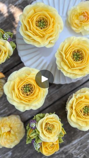 Icing Tutorials, My Cake School, Edible Roses, Love Reels, Egg Yellow, Rose Watch, Piping Flowers, Cream Art, Open Rose