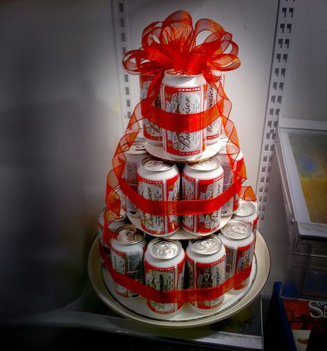 Diy Beer Cake, Beer Bottle Cake, Beer Can Cake, Beer Can Cakes, Birthday Present For Brother, Birthday Beer Cake, Birthday Money Gifts, Cake In A Can, Cake Tower