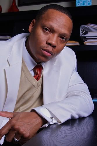 Ronnie Devoe November 11, 1968 Ronnie Devoe is born. He will become a singer with the groups “New Edition” and “Bell, Biv, and Devoe.” Ronnie Devoe, Carter G Woodson, Homesteading For Beginners, Michael Bivins, Scorpio Man, Popular Rappers, Dream Lover, Old School Music, Soul Singers