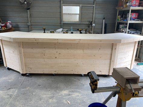 Rustic Reception Desk, Building A Home Bar, Home Bar Plans, Basement Bars, Basement Bar Ideas, Home Bar Rooms, Welcome Center, Bar Plans, Outdoor Patio Bar