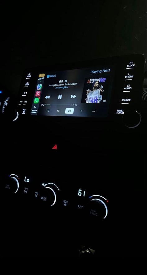 Car Pictures Aesthetic, In The Car At Night, Romantic Dinner Decoration, Alice Twilight, Airplane Landing, Emotional Books, Instagram Symbols, Inside Car, Dump Ideas