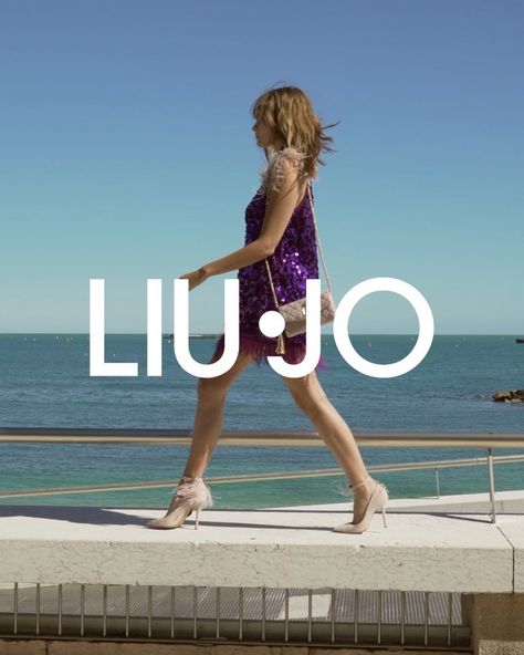 Liu Jo on Instagram: “The vacation edit: @lena.simonne @dasha_khlystun_ dancing into the weekend shining bright in #LiuJo #FW19 #LiuJoEscapes” Liu Jo, Instagram