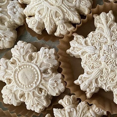 Ginger Lily Southern Teacakes on Instagram: "Renaissance snowflakes for Christmas in July. These were Eggnog, Vanilla Cardamom and Speculaas spice!   #christmas #christmascookies #christmastime #christmasmood #merrychristmas #christmasvibes #victorian #vintage #foodstagram #instagood #nutcracker #snowflakes #cottagecore #yum #speculaas #santa #hightea #holiday #holidayseason #holidays #holidaycookies #holidaybaking #17thcentury #yuletide #white #teatime #lucky #joy #noel #thefeedfeed" Nutcracker Snowflakes, Nutcracker Cookies, Ginger Lily, Cookie Mold, Victorian Vintage, Cookie Molds, Victorian Christmas, Christmas Mood, Christmas In July