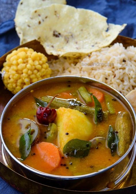 Sindhi Curry Recipe, Sindhi Kadhi Recipe, Daal Recipes, Sindhi Recipes, Sindhi Food, Kadhi Recipe, Ramadan Recipe, Aloo Curry, Vegetarian Recepies