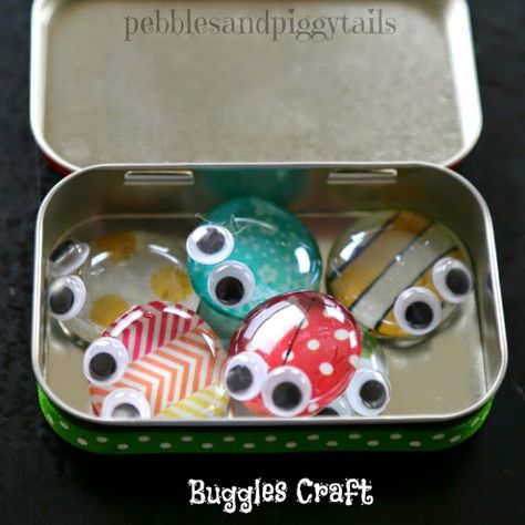 How to make Buggles and Altoid Tin Reuse | Making Life Blissful Upcycling, Pet Bugs, Bug Craft, Mint Tin Crafts, Tin Ideas, Tin Crafts, Tiny Toys, Matchbox Crafts, Altoid Tin