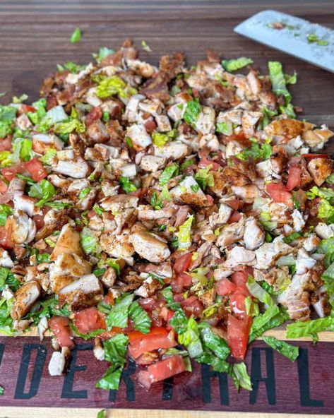 Bacon Ranch Chopped Salad, Chopped Chicken Sandwich, Chopped Sandwich Ideas, Ranch Sandwich, June Recipes, Chicken Bacon Ranch Sandwich, Lettuce Sandwich, Bacon Ranch Dip, Thm Meals