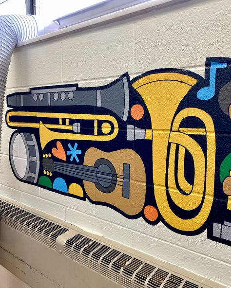 I wish I could paint all day, every day! Pics from last month's music room mural 💚💛 #muralpainting #communityart #muralartist #supportlocalartists #muralart #binghamtonny Music Wall Painting, Hallways Inspiration, Music Room School, Music Wall Mural, School Mural Ideas, School Music Room, School Fence, Music Mural, School Wall Painting