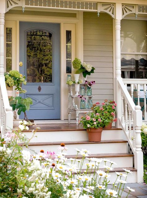 Victorian Front Porch, Craftsman Front Porch, Modern Farmhouse Front Porch, Front Porch Stairs, Modern Farmhouse Porch, Rustic Front Porch, Brick Porch, Front Porch Railings, Ideas For Front Porch