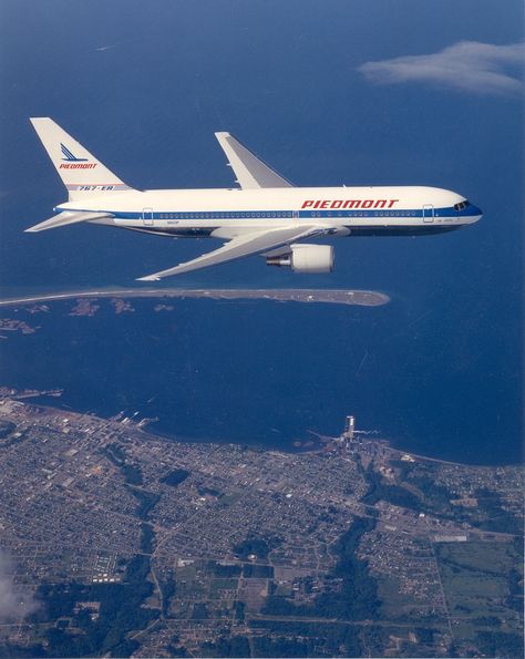 Piedmont Airlines Boeing 767-201/ER Boeing Planes, Aircraft Hanger, Piedmont Airlines, America Airline Format, Boeing 747 8 Intercontinental, Us Airways, Airlines Branding, Boeing 777-300er, Boeing 757