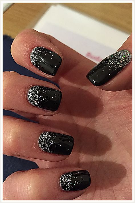 Black Nails - Get all your supplies met with just one simple click to visit. Act NOW! Trendy Black Nails, Sparkly Black Nails, Sparkly Nail Designs, Sparkly Acrylic Nails, Shellac Nail Designs, Black Ombre Nails, Black Gel Nails, Black Nails With Glitter, New Years Eve Nails