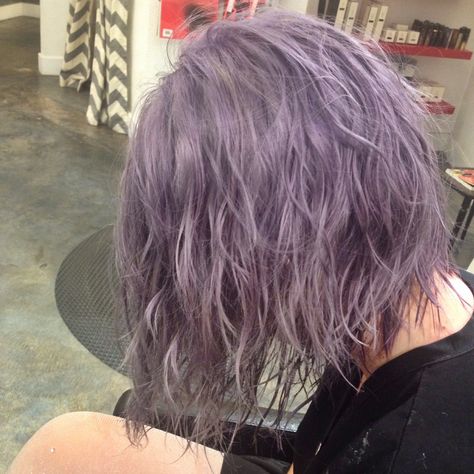 love this color~ Capellini Pomodoro, Hair Color Purple, Short Hair Color, Penteado Cabelo Curto, Pastel Hair, Trik Fotografi, Dye My Hair, Hair Dye Colors, Soul Eater