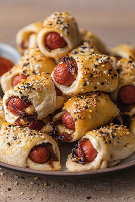 Best Christmas Appetizers, Seattle Style, Sausage Rolls Recipe, Cream Cheese Crescent Rolls, Everything Bagel Seasoning, Appetizers For Kids, Honey Dijon, Bagel Seasoning, Pigs In A Blanket