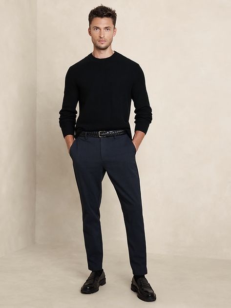 Grayson Slim Tapered Pant | Banana Republic Factory Men’s Professional Style, Men Corporate Fashion, Mens Modern Outfits, Mens Closet Essentials, Men’s Corporate Workwear, Men’s Office Attire, Casual Men’s Office Wear, Corporate Mens Fashion, Elevated Minimalist Fashion Men