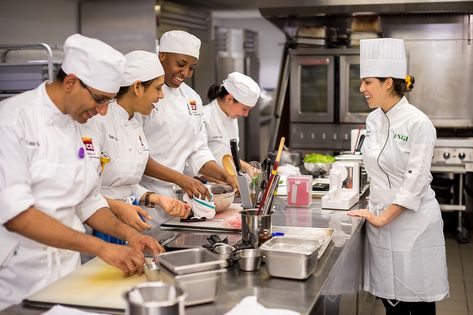 Two of the biggest culinary schools in the United States—the Institute of Culinary Education and the Culinary Institute of America—are making waves as they place new focus on plant-based cooking. Art Colleges, Healthy Vegan Diet, Cooking Courses, Culinary Art, Pastry Art, Plant Based Lifestyle, Culinary School, Plant Based Eating, Cooking School