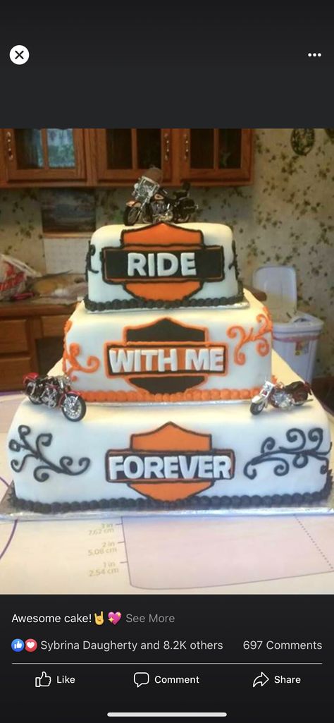 Harley Davidson Bobber, Harley Davidson Cake, Motorcycle Party, Motorcycle Cake, Harley Davidson Crafts, Harley Davidson Wedding, Motorcycle Wedding, Biker Wedding, Harley Davidson Tattoos