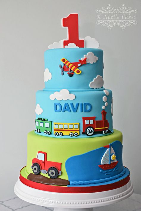 Things that move themed cake by K Noelle Cakes Transportation Cake, Compleanno A Tema Hot Wheels, Pear Pudding, Latest Birthday Cake, Rodjendanske Torte, Transportation Birthday Party, 2nd Birthday Party For Boys, Cars Birthday Cake, Torte Decorate