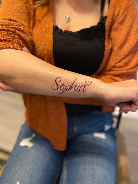 Naomi Tattoo Name, Sophia Tattoo Name, Sophia Tattoo, Sofia Name, Sophia Name, Mommy Tattoos, Tattoos For Black Skin, Name Tattoo, Name Tattoos