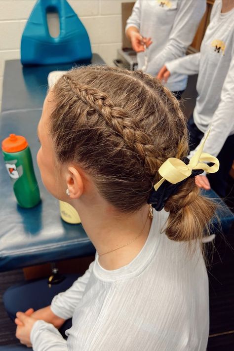 Gymnastics Meet Hair, Hair Low Bun, Volleyball Hair Bows, Low Bun Hairstyle, Hair Stules, Soccer Hairstyles, Slick Hair, Sports Hair, Track Hairstyles