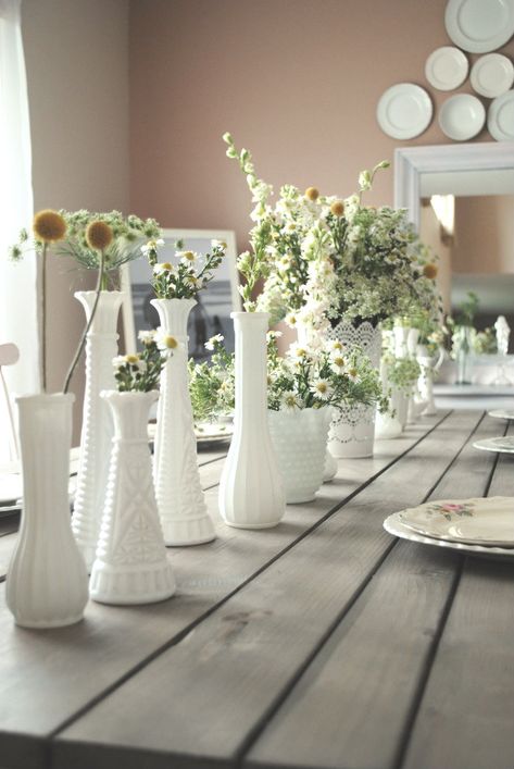 milk glass wedding setting French Farmhouse Table Decor, Milk Glass Table Setting, Milk Glass Bud Vases Wedding Centerpiece, Milk Glass Decor Wedding, Milk Glass And Brass Wedding, Milk Glass Bud Vase, Milk Glass Display, Milk Glass Centerpiece, Milk Glass Wedding