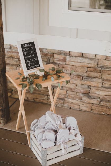 Wedding Kit For Guests, Flip Flop Station Wedding, Flip Flop Basket For Wedding, Flip Flops At Wedding Reception, Wedding Flip Flop Basket, Flip Flop Bucket For Wedding, Flip Flop For Wedding Guests, Wedding Flip Flops For Guests Baskets, Wedding Reception Flip Flop Basket