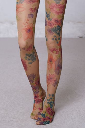 Funky Tights, Estilo Hippie, I'm With The Band, Mode Vintage, Mode Inspiration, Mode Outfits, Latest Fashion For Women, Look Fashion, Hosiery