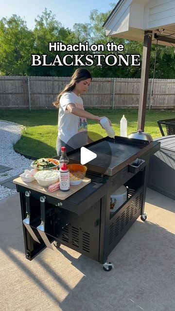 Vanessa Nunez on Instagram: "Grilling season is back ladies 💃🏽 the weather was 80 degrees here today so we had to cook some yummy dinner outside! #blackstone#blackstonegriddle#blackstonemeals#blackstonerecipe#backstonedinner#backyard#outdoorcookin" Blackstone Grill Dinner Ideas, Blackstone Set Up Ideas, Blackstone Grill Recipes Chicken, Black Stone Grill Recipes, Blackstone Grill Recipes Videos, Black Stone Grill, Easy Blackstone Meals, Black Stone Griddle Recipes, Backyard Bbq Area