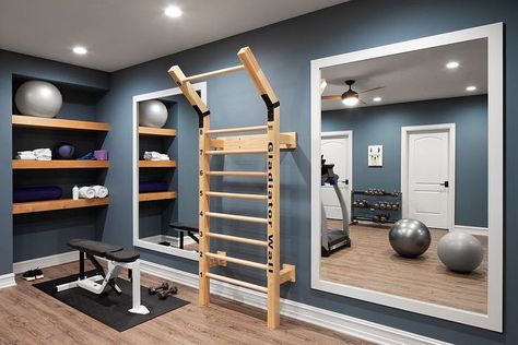 Home Gym Design Ideas | Repin by Celeste Jackson Interior Design - Chicago, IL Small Home Gyms, Small Home Gym Ideas, Home Gym Basement, Small Home Gym, Workout Room Home, Home Gym Garage, Gym Mirrors, Diy Home Gym, Basement Gym