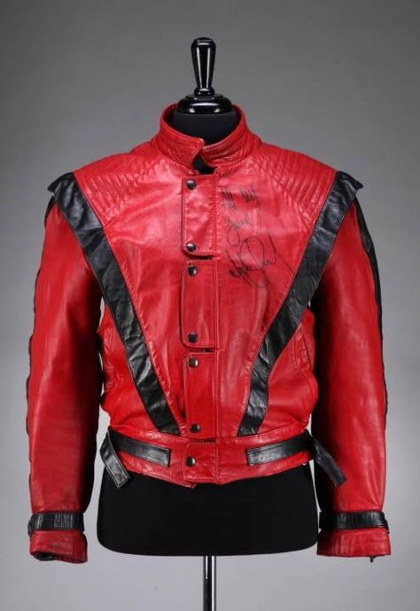 Glove Outfits, Michael Jackson 2002, Thriller Jacket, Michael Jackson Pictures, Michael Jackson Photos, Michael Jackson Outfits, Michael Jackson Merchandise, Michael Jackson Images, Purple Jacket