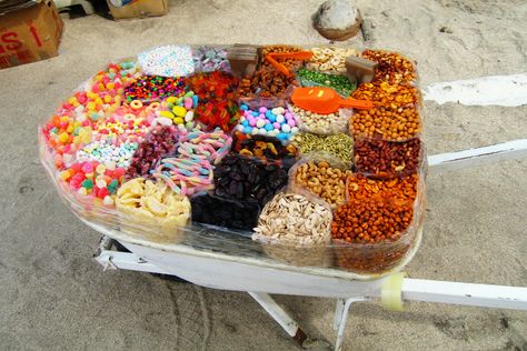 Mexican Candy Cart Ideas, Liquor Candy, Smores Station, Sweet Cart, Beach Snacks, Candy Food, Beach Food, Mexican Candy, Mexican Theme