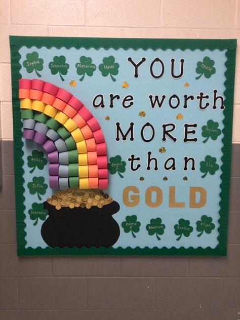 March Bulletin Board, Holiday Bulletin Boards, Halloween Bulletin Boards, Teacher Bulletin Boards, March Crafts, Birthday Bulletin Boards, Birthday Bulletin, St Patricks Crafts, School Door Decorations