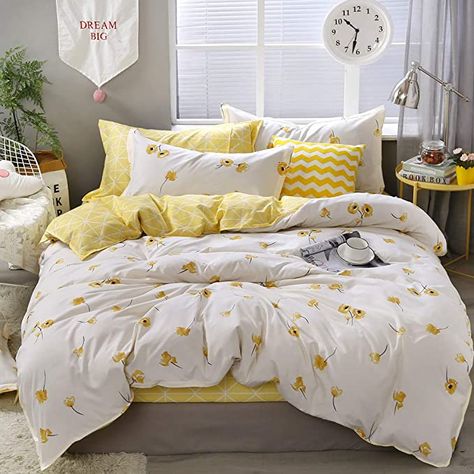 Amazon.com: Yellow Flower Bedding Luxury Floral Duvet Cover Set Lucky Clover and Yellow Plaid Reversible Design Flowers Comforter Cover Queen 1 Duvet Cover 2 Pillowcases (Queen, Yellow): Home & Kitchen Kawaii, Yellow Bedding Sets, Yellow Comforter, Yellow Duvet, Flower Comforter, Duvet Covers Yellow, Floral Bedding Sets, Flower Duvet, Flower Bedding