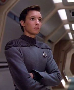 Wesley Crusher (Wil Wheaton) Star Trek: The next generation Star Trek: Voyager, Uss Enterprise D, Wesley Crusher, Andy Barclay, Star Trek Cast, 90s Boys, United Federation Of Planets, Wil Wheaton, Star Trek Next Generation