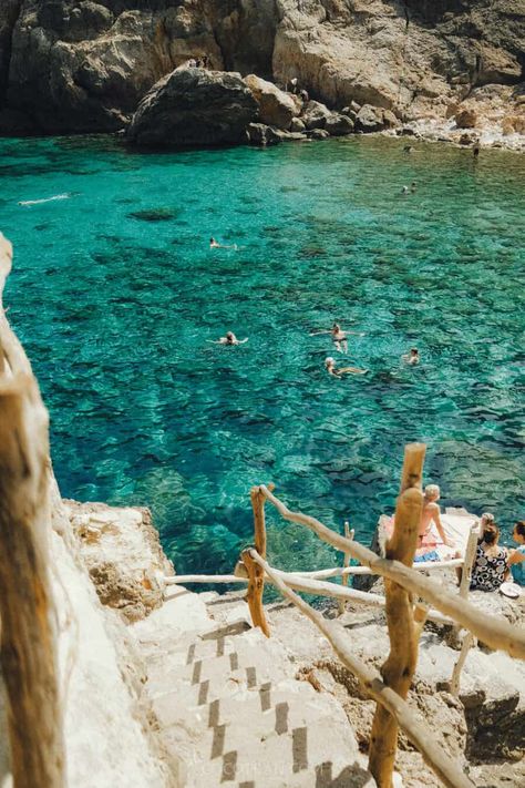 Your Guide to Visiting Cala Deia: Mallorca's Hidden Coastal Gem Cala Deia Mallorca, Cala Dor Majorca, Mallorca Honeymoon, Cala D'or Mallorca, Cala Deia, Deia Mallorca, 888 Manifestation, Mallorca Beaches, Majorca Spain