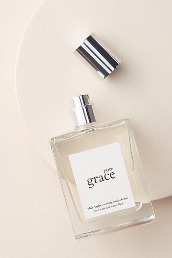 Best Perfume Fragrances For The Summer Philosophy Pure Grace, Perfect Perfume, Fragrance Ad, Philosophy Amazing Grace, Perfume Packaging, Fotografi Vintage, Fragrance Set, Best Fragrances, Essential Oil Fragrance