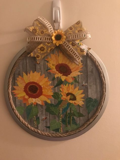 Sunflower Home Decor, Sunflower Crafts, Honey Bee Decor, Easter Craft Decorations, Farmhouse Crafts, Bee Decor, Farm Decor, Dollar Tree Diy Crafts, Crafts To Make And Sell